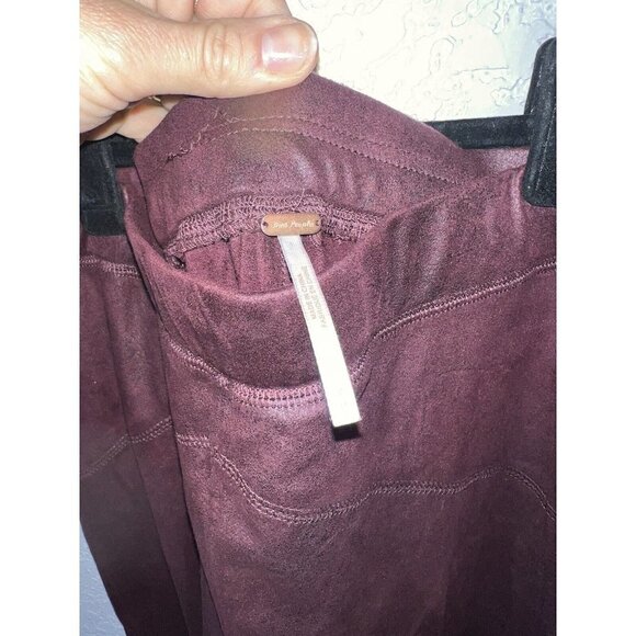Free People Pull on Vegan Faux Suede Leather Leggings Wine Color Size M/L (N) - Picture 11 of 12